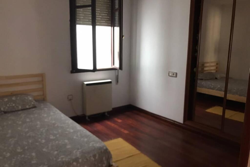 Apartamento en pleno centro CATEDRAL 1D Oviedo Exterior foto